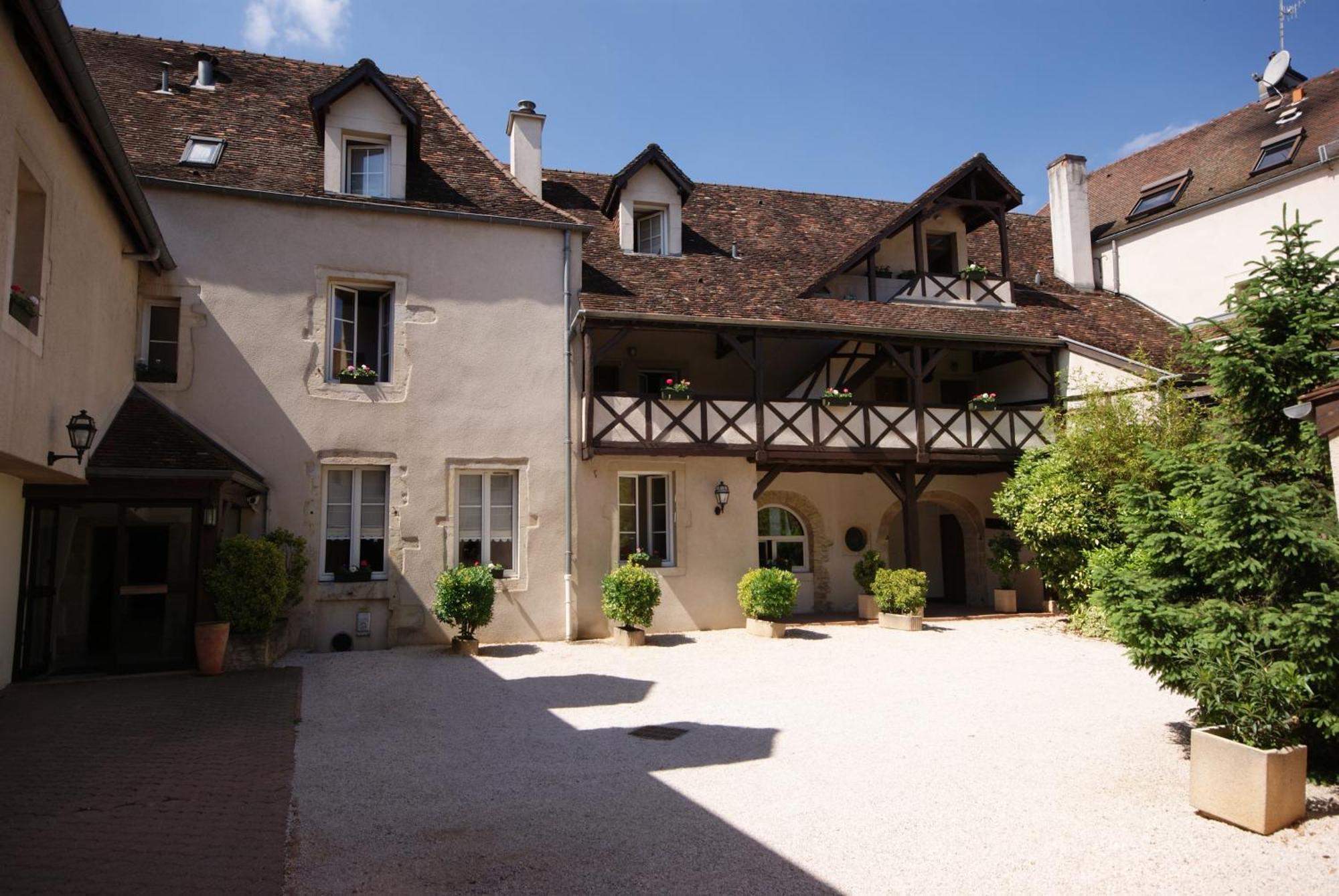 Hôtel Wilson - Les Collectionneurs Dijon Extérieur photo
